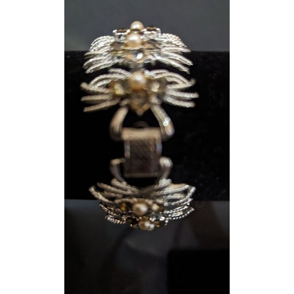 Vintage Coro Bracelet faux pearl Silver Tone 7" estate  1.25” Wide  bow - Picture 8 of 8